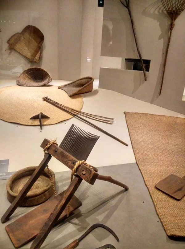 高端拉床,專用機床,內(nèi)拉床,外拉床,數(shù)控機床,自動化生產(chǎn)線,工業(yè)機器人