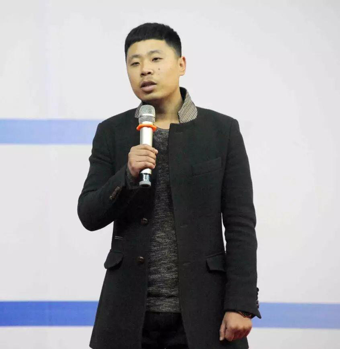 高端拉床,專用機床,內(nèi)拉床,外拉床,數(shù)控機床,自動化生產(chǎn)線,工業(yè)機器人