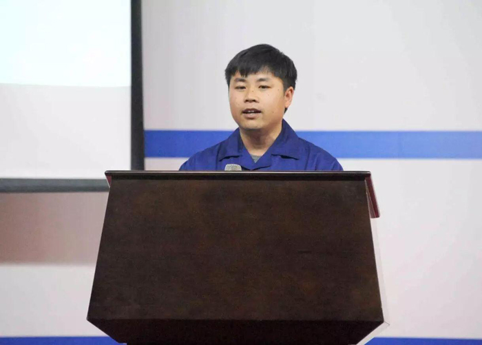 高端拉床,專用機床,內(nèi)拉床,外拉床,數(shù)控機床,自動化生產(chǎn)線,工業(yè)機器人