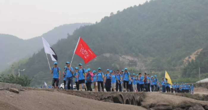 高端拉床,專用機(jī)床,內(nèi)拉床,外拉床,數(shù)控機(jī)床,自動(dòng)化生產(chǎn)線,工業(yè)機(jī)器人