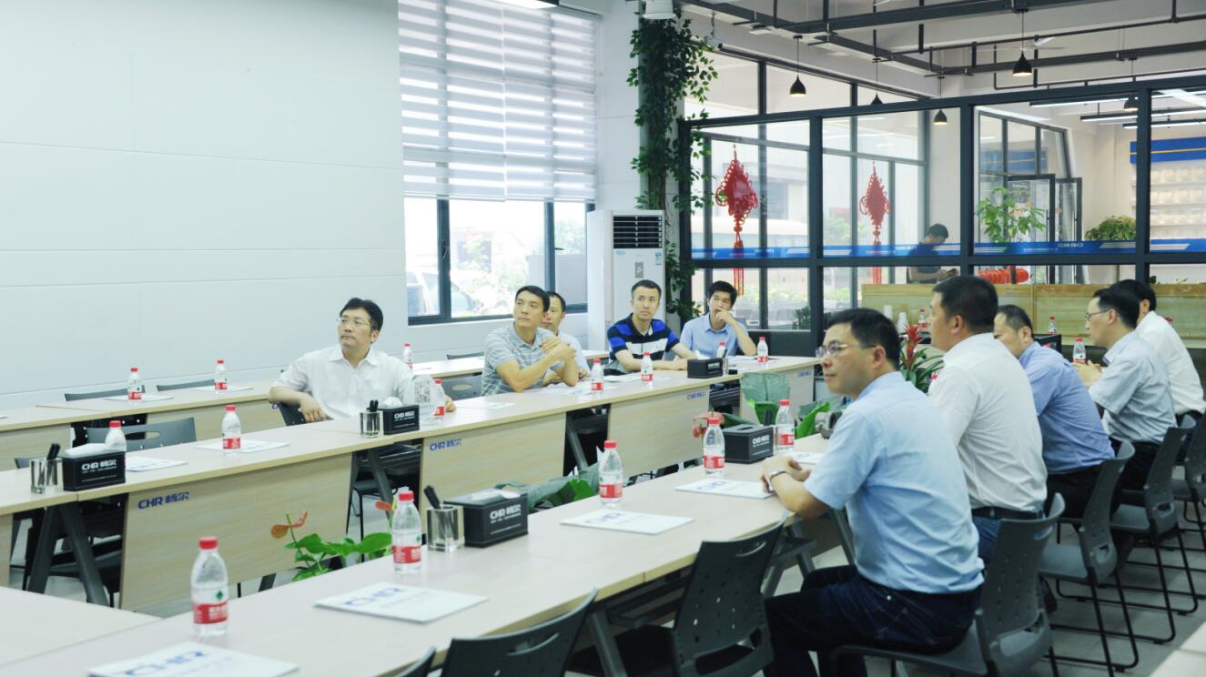 高端拉床,專用機床,內(nèi)拉床,外拉床,數(shù)控機床,自動化生產(chǎn)線,工業(yè)機器人,拉床,拉刀,自動化 高端拉床,專用機床,內(nèi)拉床,外拉床,數(shù)控機床,自動化生產(chǎn)線,工業(yè)機器人,拉床,拉刀,自動化