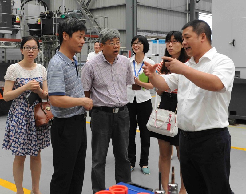 高端拉床,專用機(jī)床,內(nèi)拉床,外拉床,數(shù)控機(jī)床,自動化生產(chǎn)線,工業(yè)機(jī)器人,拉床,拉刀,自動化