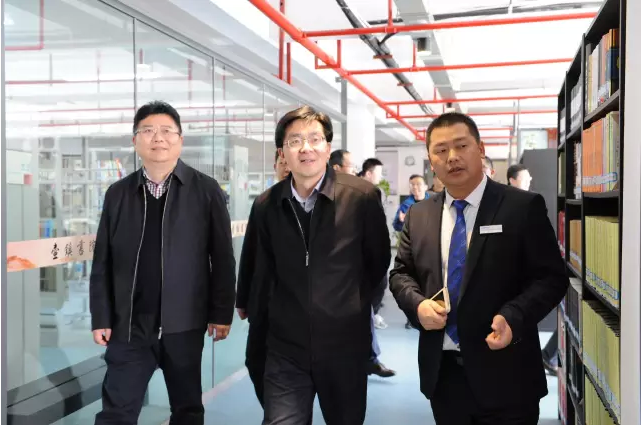 高端拉床,專用機(jī)床,內(nèi)拉床,外拉床,數(shù)控機(jī)床,自動(dòng)化生產(chǎn)線,工業(yè)機(jī)器人,拉床,拉刀,自動(dòng)化 高端拉床,專用機(jī)床,內(nèi)拉床,外拉床,數(shù)控機(jī)床,自動(dòng)化生產(chǎn)線,工業(yè)機(jī)器人,拉床,拉刀,自動(dòng)化