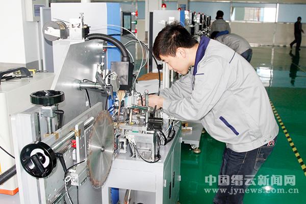 高端拉床,專用機(jī)床,內(nèi)拉床,外拉床,數(shù)控機(jī)床,自動化生產(chǎn)線,工業(yè)機(jī)器人,拉床,拉刀,自動化