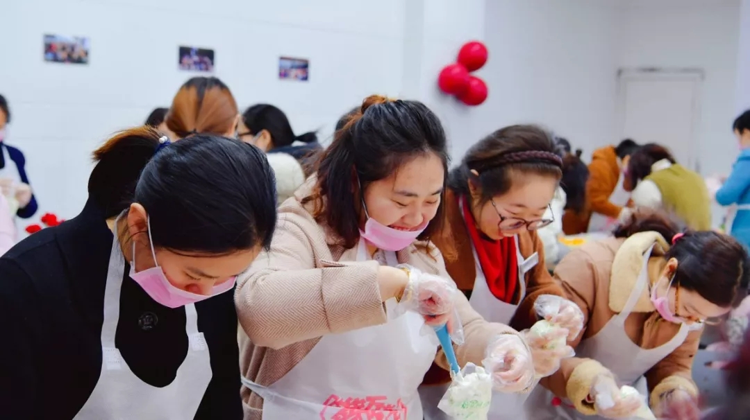 高端拉床,專(zhuān)用機(jī)床,內(nèi)拉床,外拉床,數(shù)控機(jī)床,自動(dòng)化生產(chǎn)線,工業(yè)機(jī)器人,拉床,拉刀,自動(dòng)化