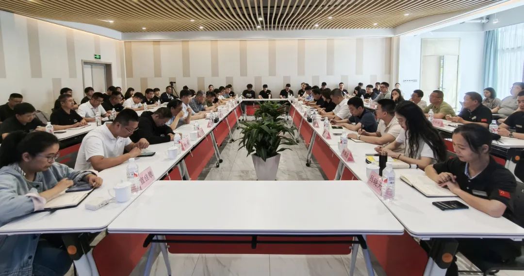 拉床,拉刀,自動化,高端拉床,專用機床,內(nèi)拉床,外拉床,數(shù)控機床,自動化生產(chǎn)線,工業(yè)機器人 拉床,拉刀,自動化,高端拉床,專用機床,內(nèi)拉床,外拉床,數(shù)控機床,自動化生產(chǎn)線,工業(yè)機器人