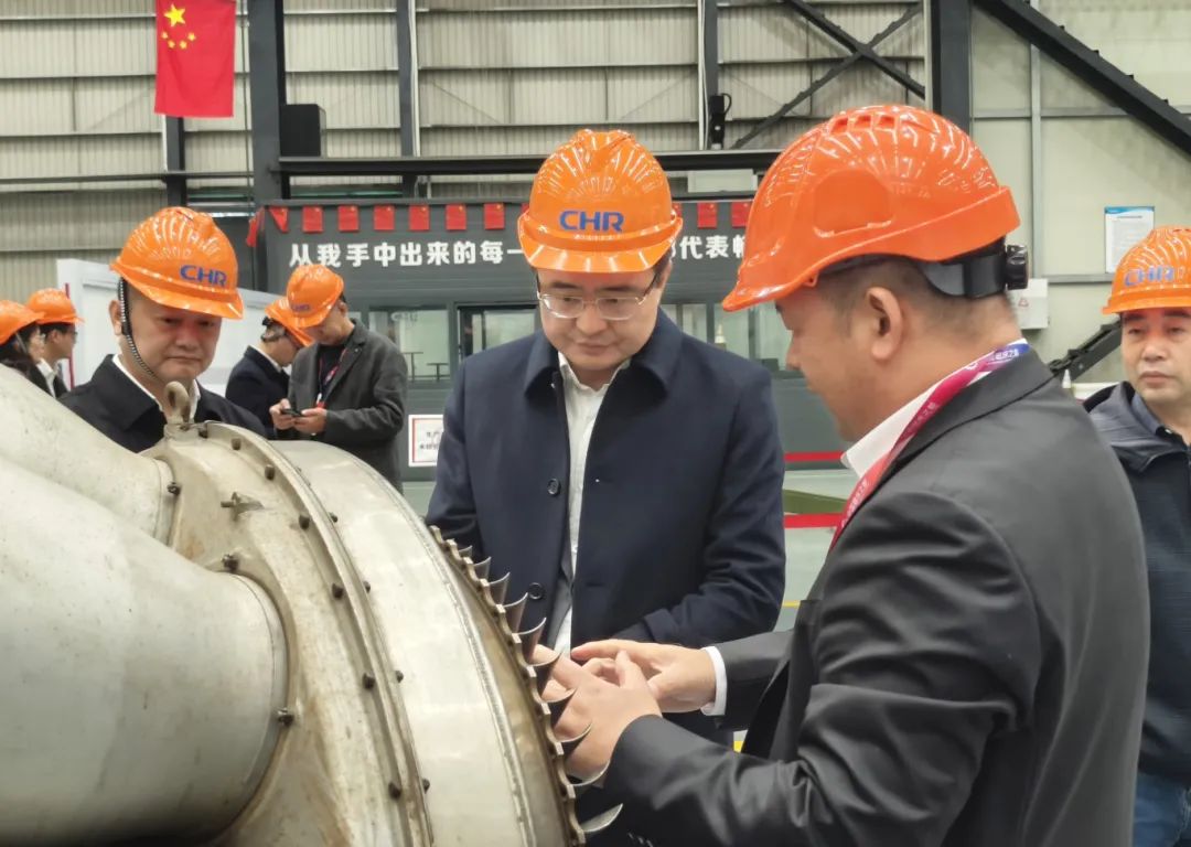 拉床,拉刀,自動化,高端拉床,專用機(jī)床,內(nèi)拉床,外拉床,數(shù)控機(jī)床,自動化生產(chǎn)線,工業(yè)機(jī)器人